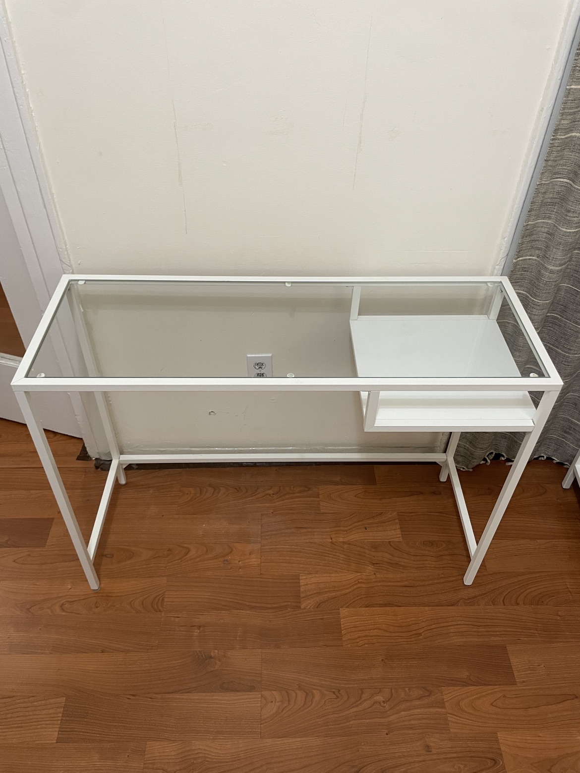 Glss-Top Small Desk