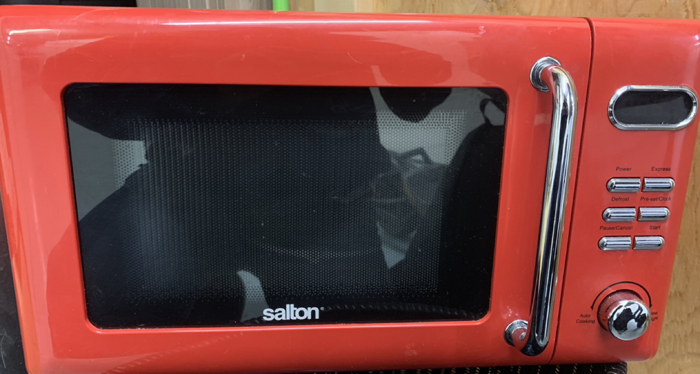 Salton vintage microwave