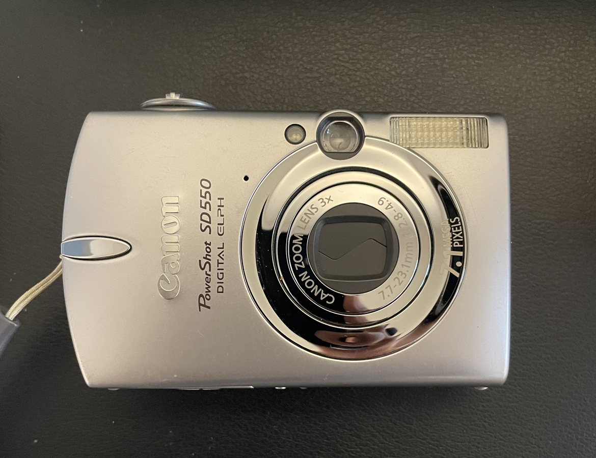 Canon PowerShot SD550 Digital ELPH Camera - photo 2