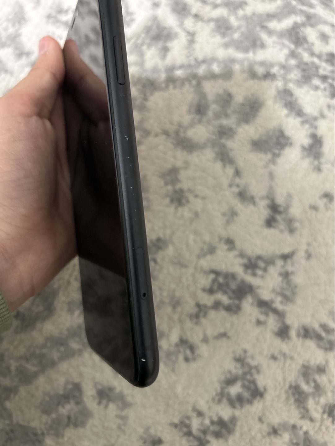 Black iPhone XR #sellingspree image indicator(2)