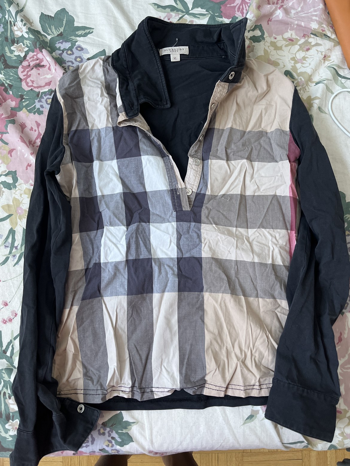 Women clothing #freecycle thumbnail