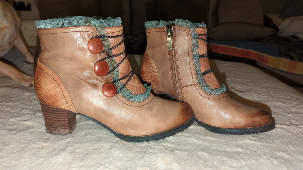 Woman's Vintage boots