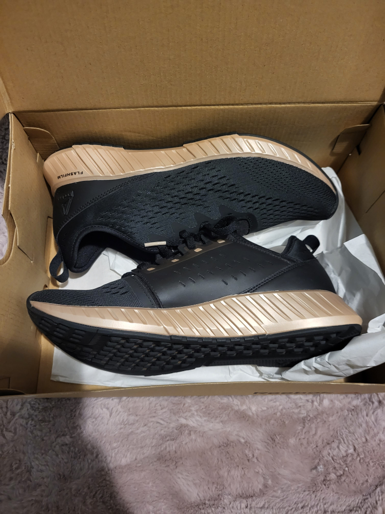 Reebok Women Flashfilm Size: 9 image indicator(5)