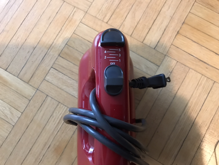 Hand mixer from Kitchen Aid image indicator(3)