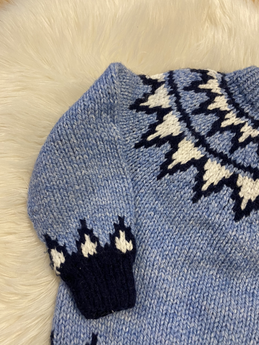 Kids 5T/6T hand knit sweater image indicator(3)