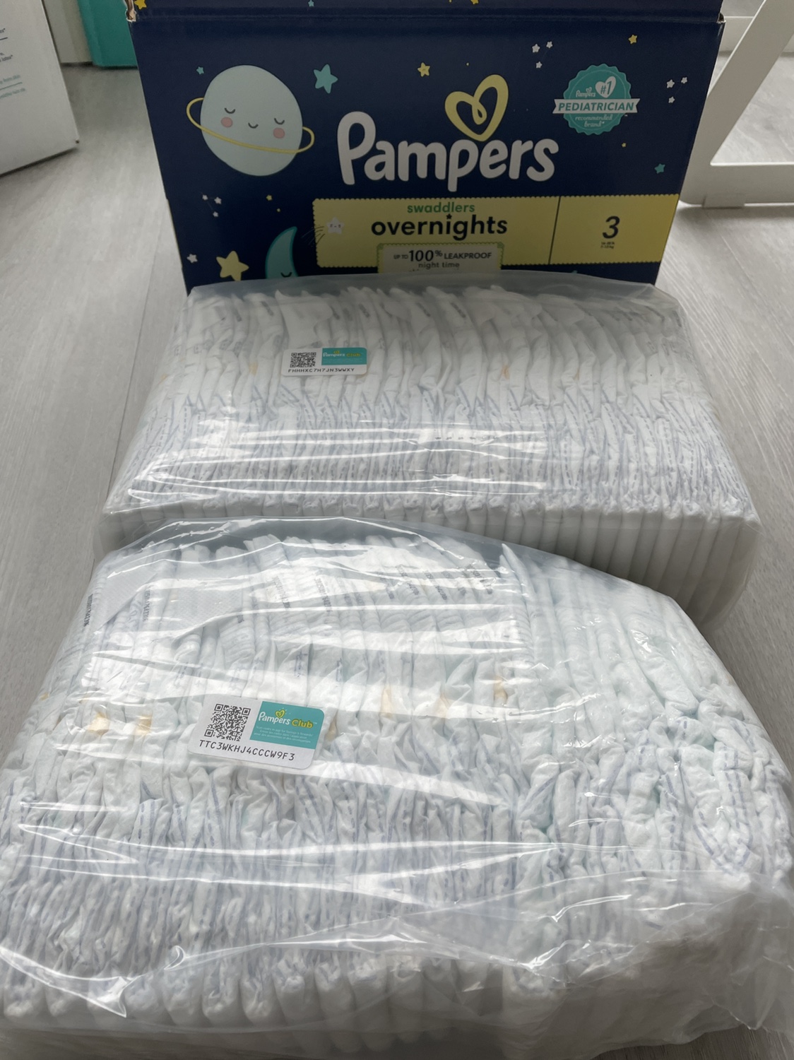 Pampers Overnights size 3 + additional free diapers thumbnail