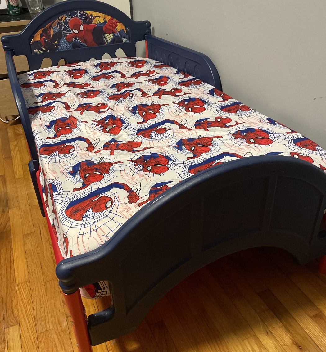Bed twin Spider Man image indicator(3)