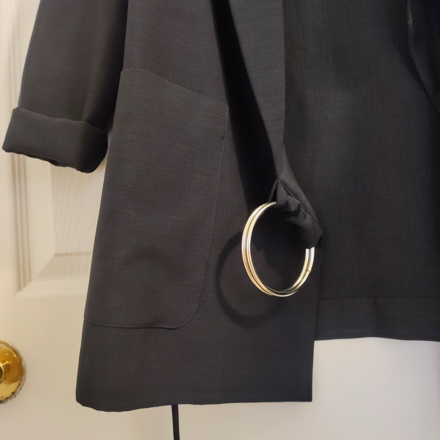 Woman's Blazer M-L image indicator(4)