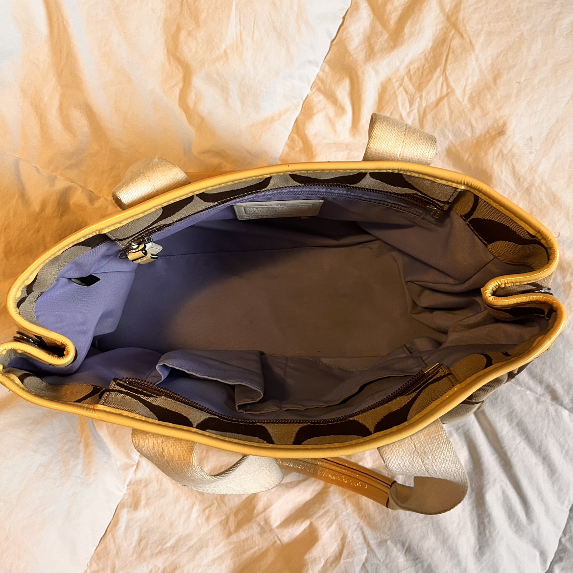 Authentic Coach Bag image indicator(4)