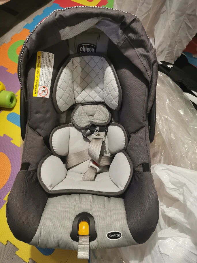 Chicco KeyFit 30 Car Seat with Base
