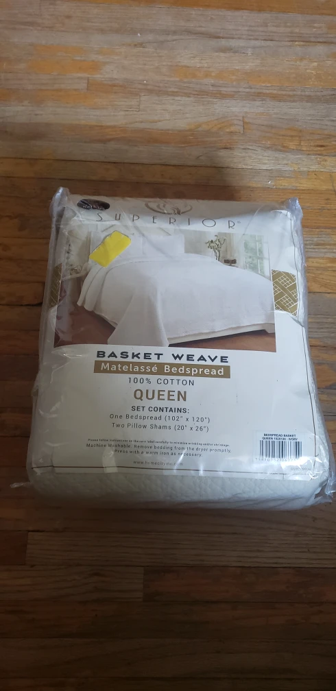 Queen Bedspread thumbnail