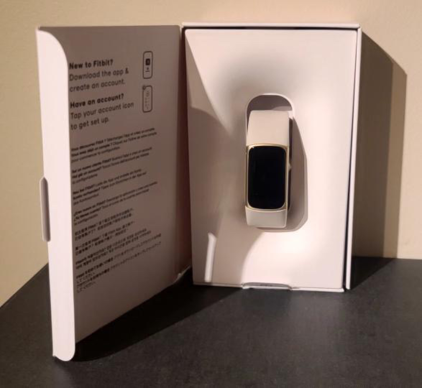 White Fitbit Charge 5 thumbnail