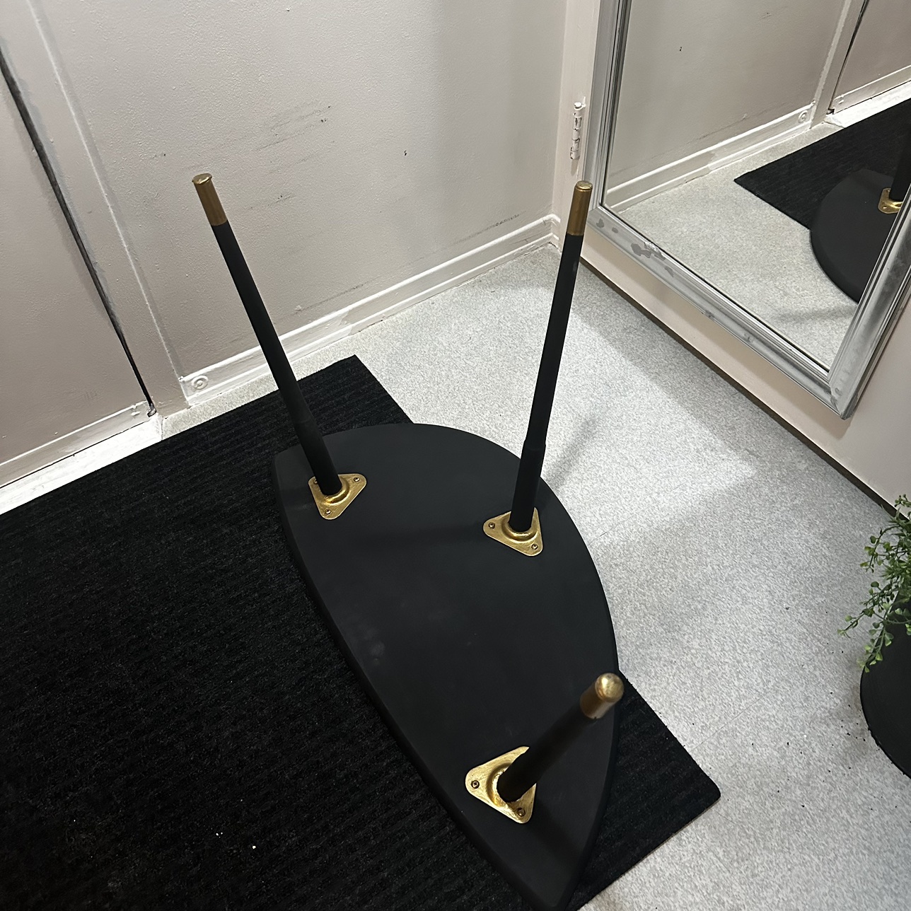 Retro side table ( repainted matte black) #SellingSpree image indicator(2)