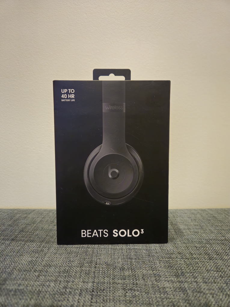 Beats Solo 3 thumbnail