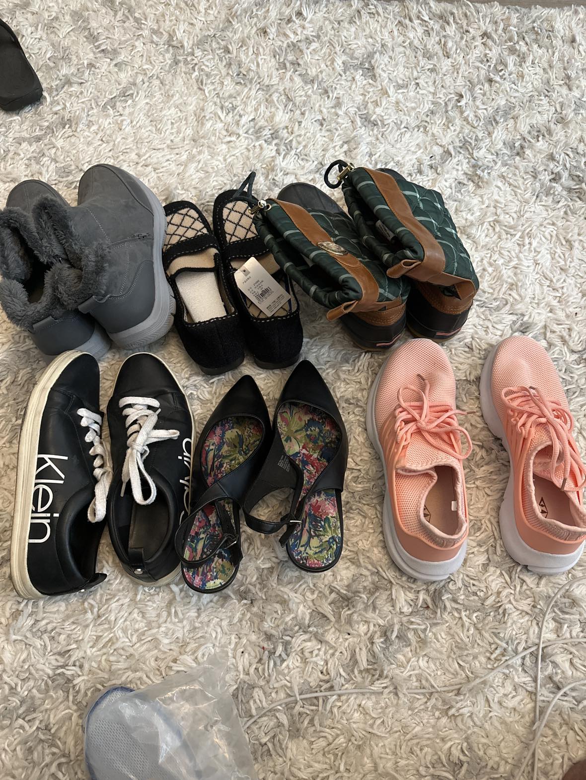 Shoes size 10-10.5