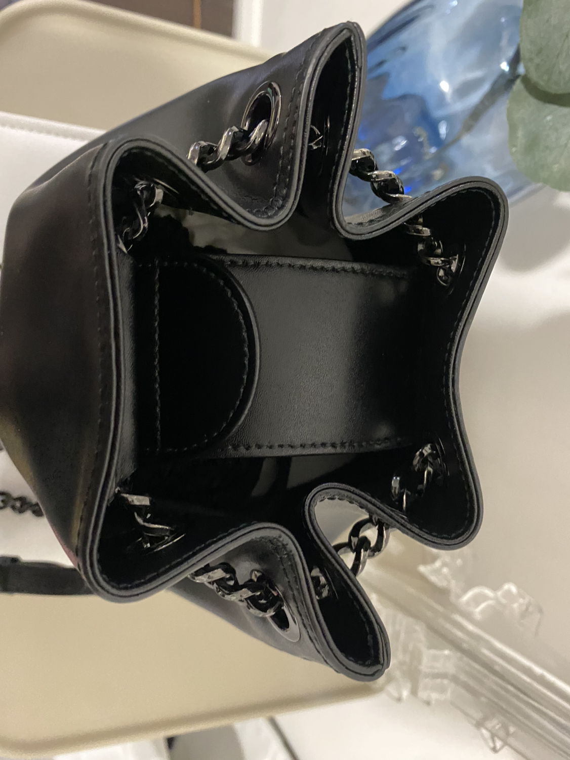 Ferragamo Vara Bow bucket bag - photo 3