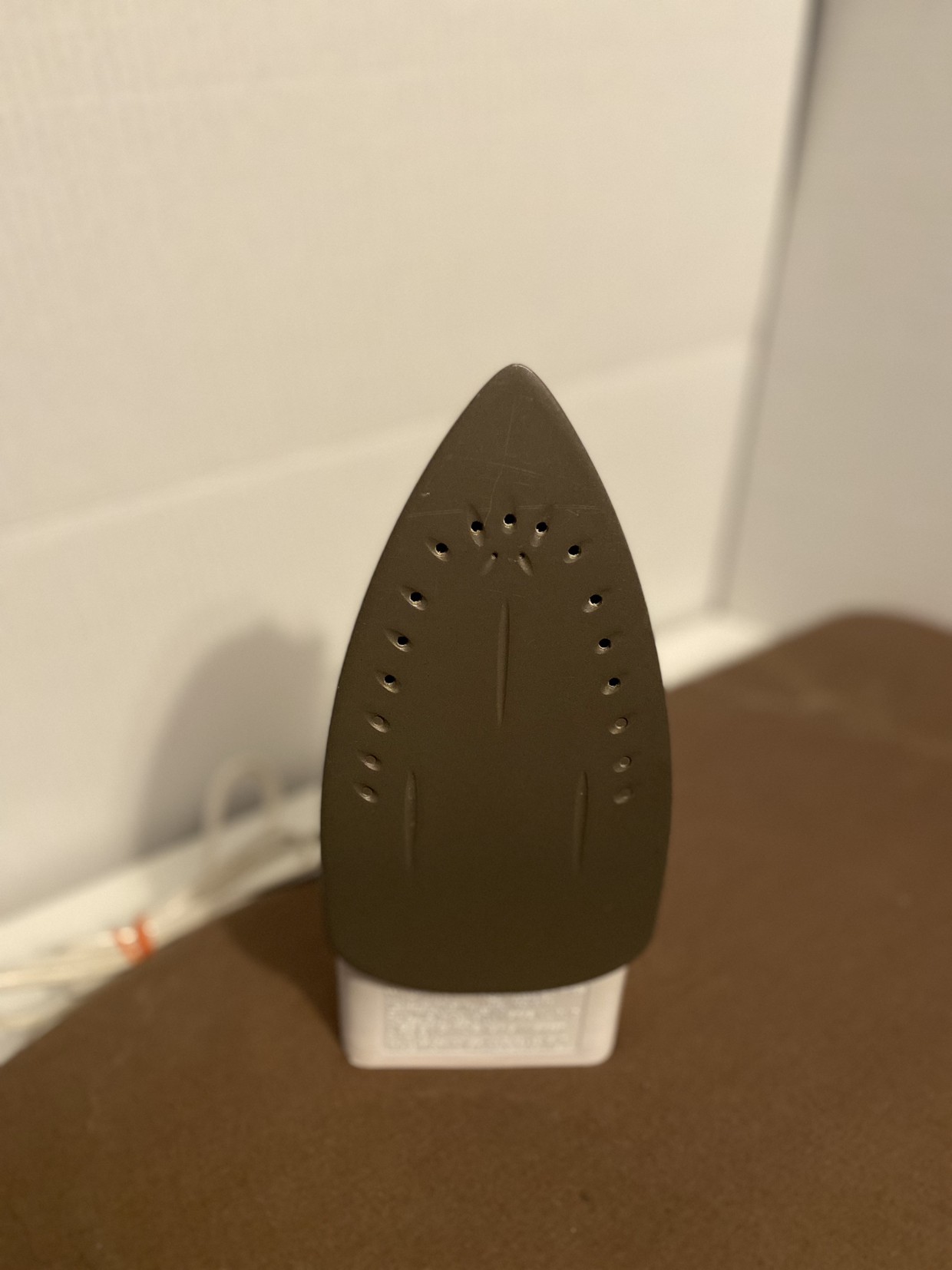 Durabrand Steam Iron TSK Automatic Turnoff Iron  Folding Board image indicator(2)