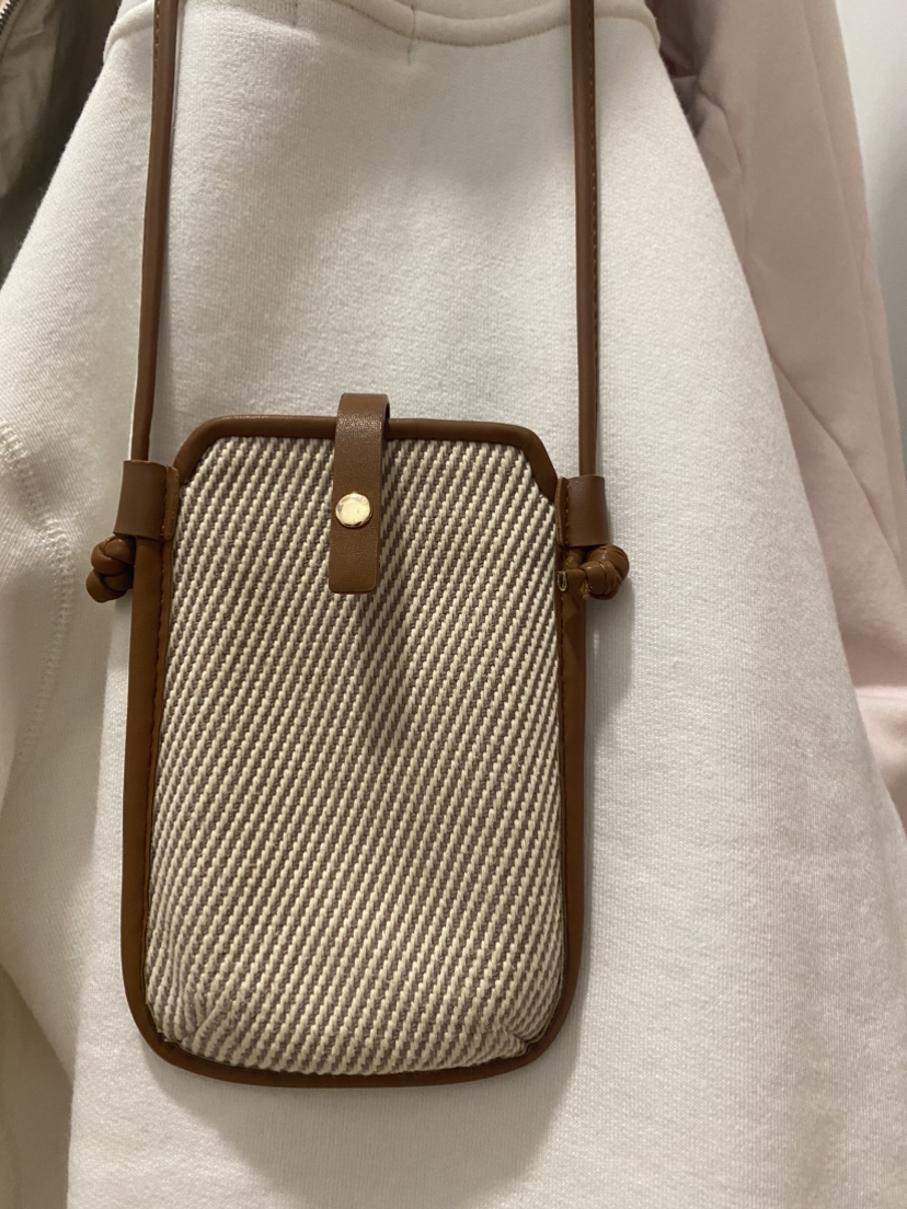 Phone purse thumbnail