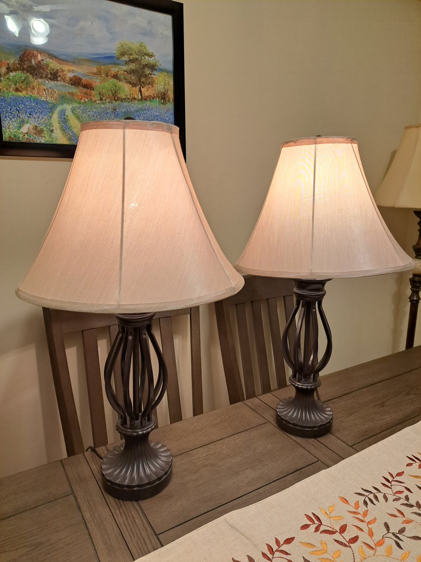 2 Table Lamps - photo 3