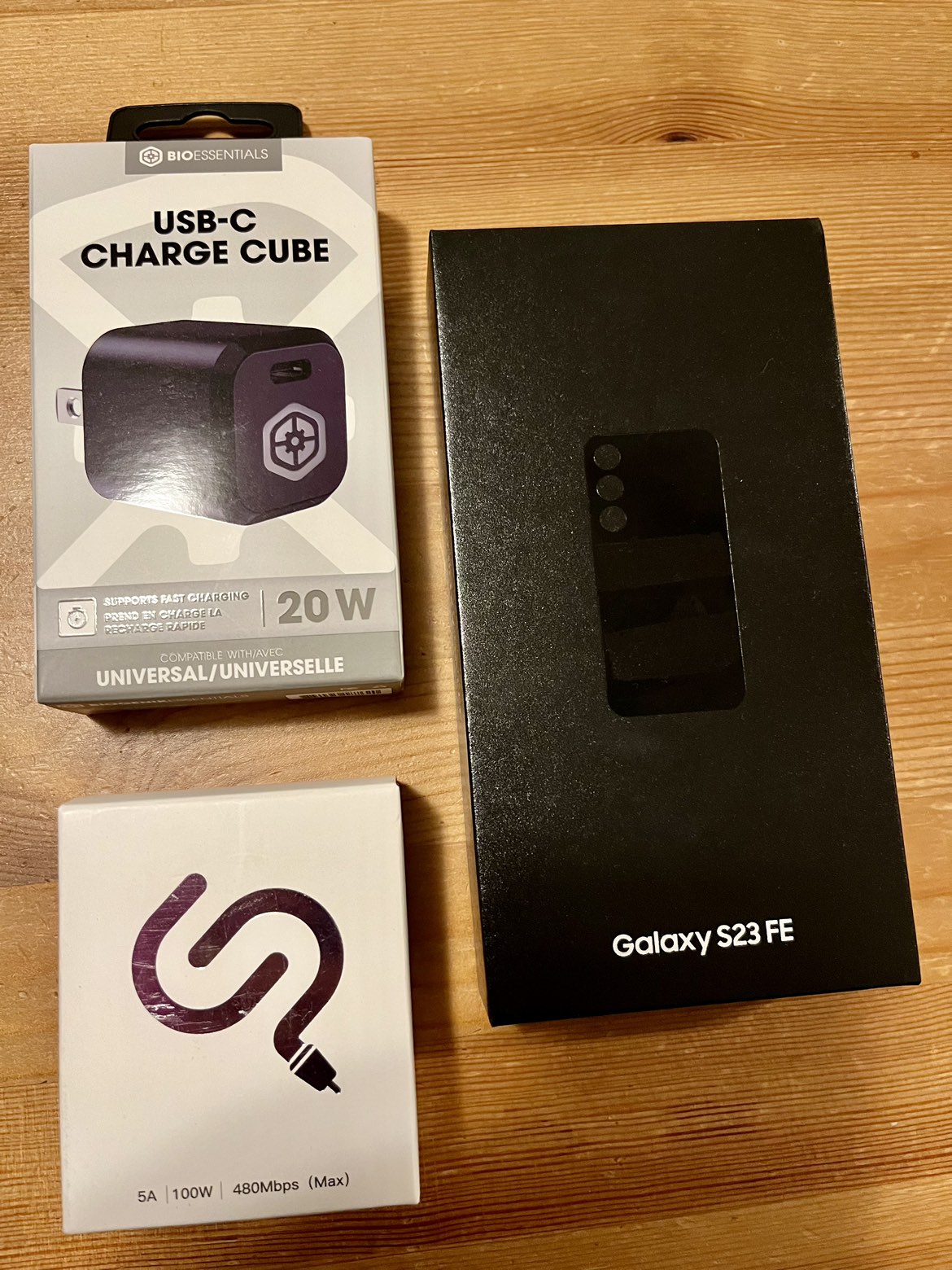 Samsung Galaxy S23 FE - 128GB Graphite + Extras thumbnail