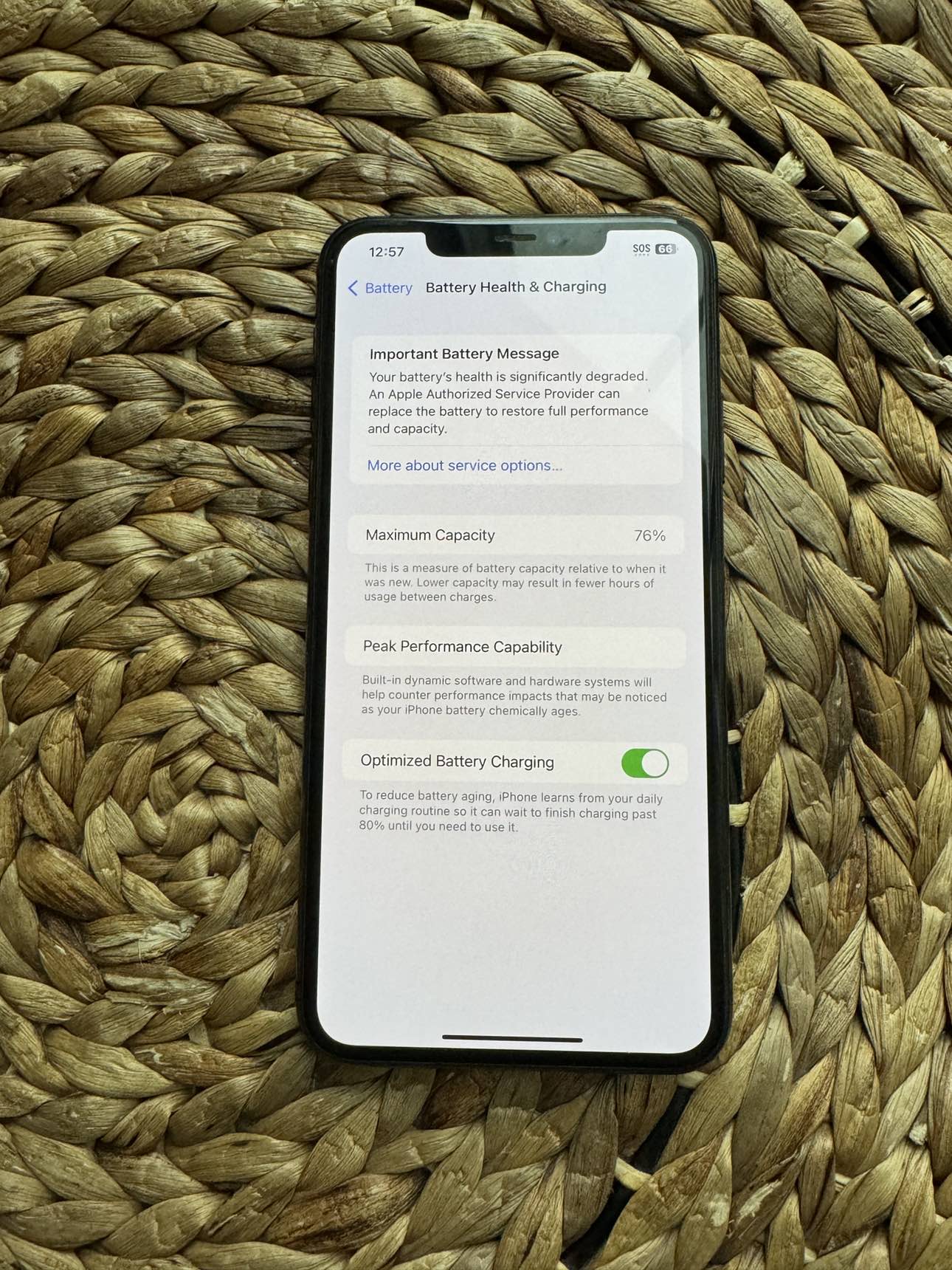 Iphone 11 pro max 64 gb image indicator(6)