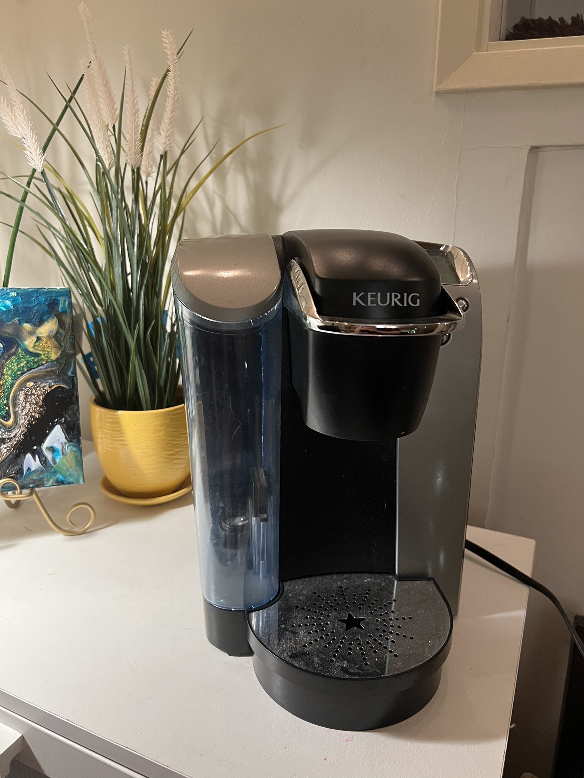 Keurig coffee maker thumbnail
