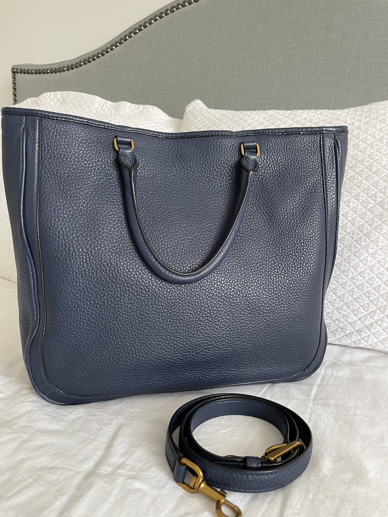 Tory Burch Stud Tote Bag - Royal Navy - photo 2