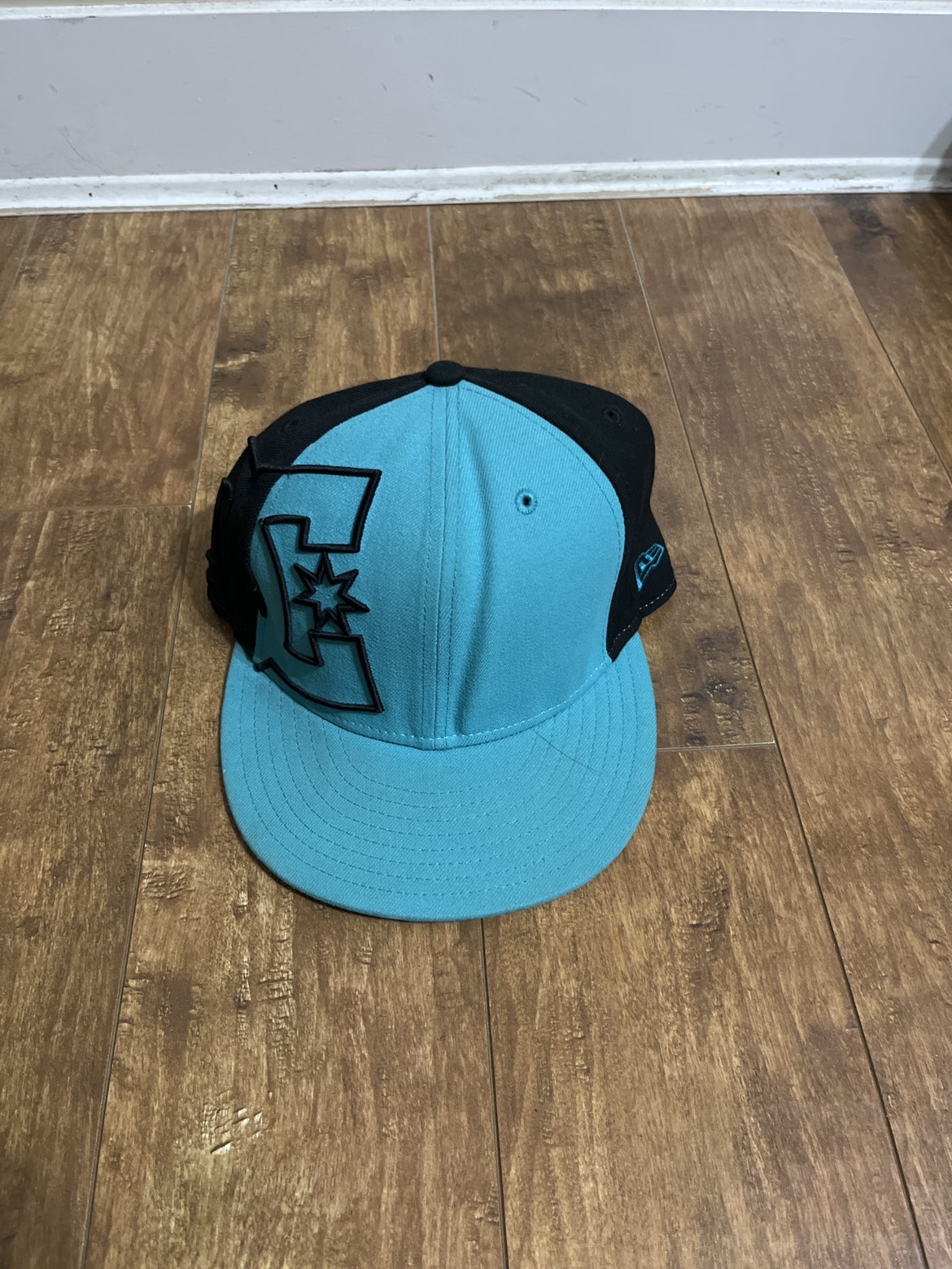 🎁DC brand new cap Black/Blue thumbnail