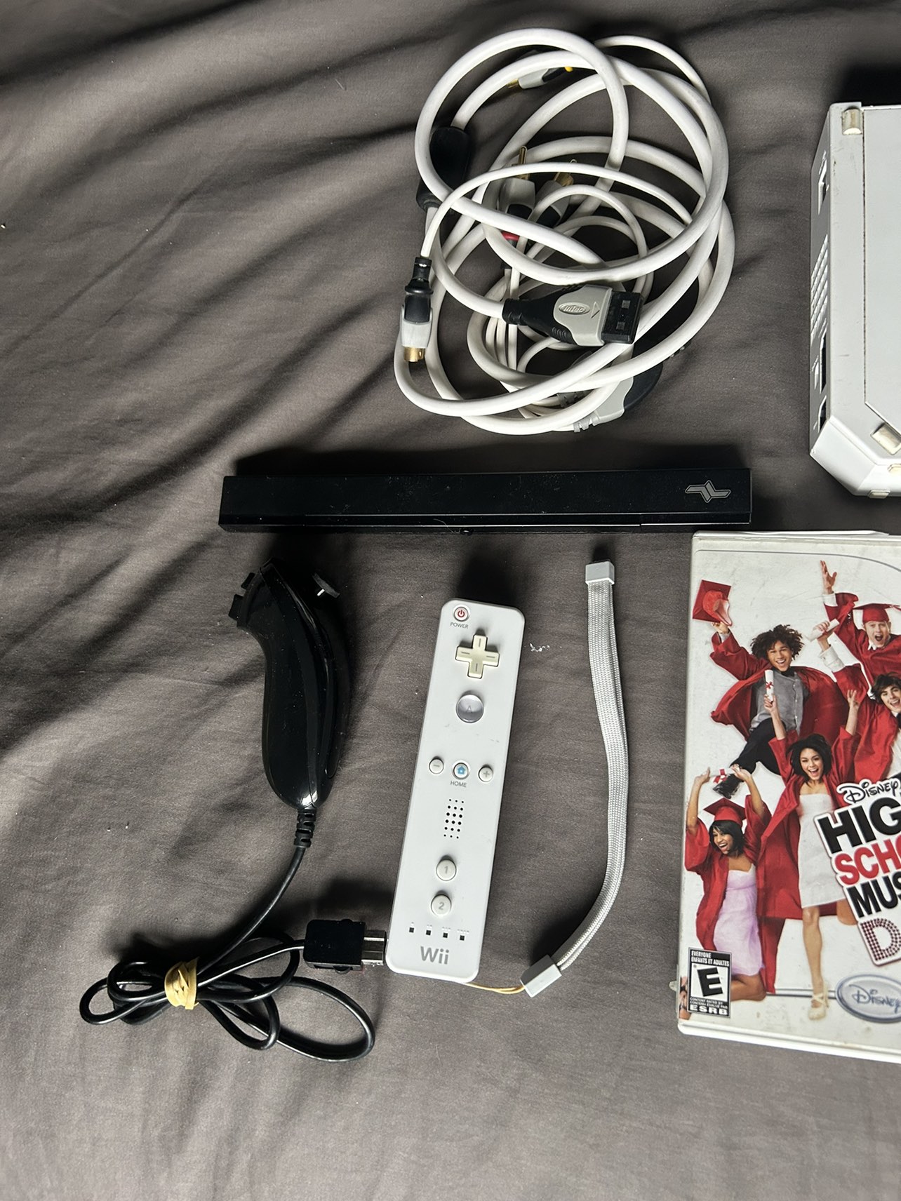 Nintendo wii console Bundle - Works great! - photo 4