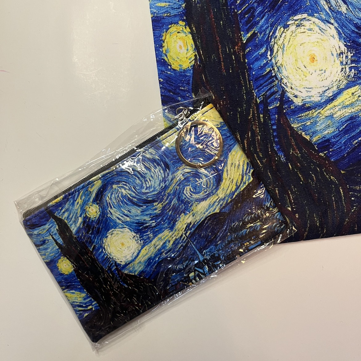Van Gogh Starry Night Gift Set - Tote, Coin Purse, Mug, Tea image indicator(2)