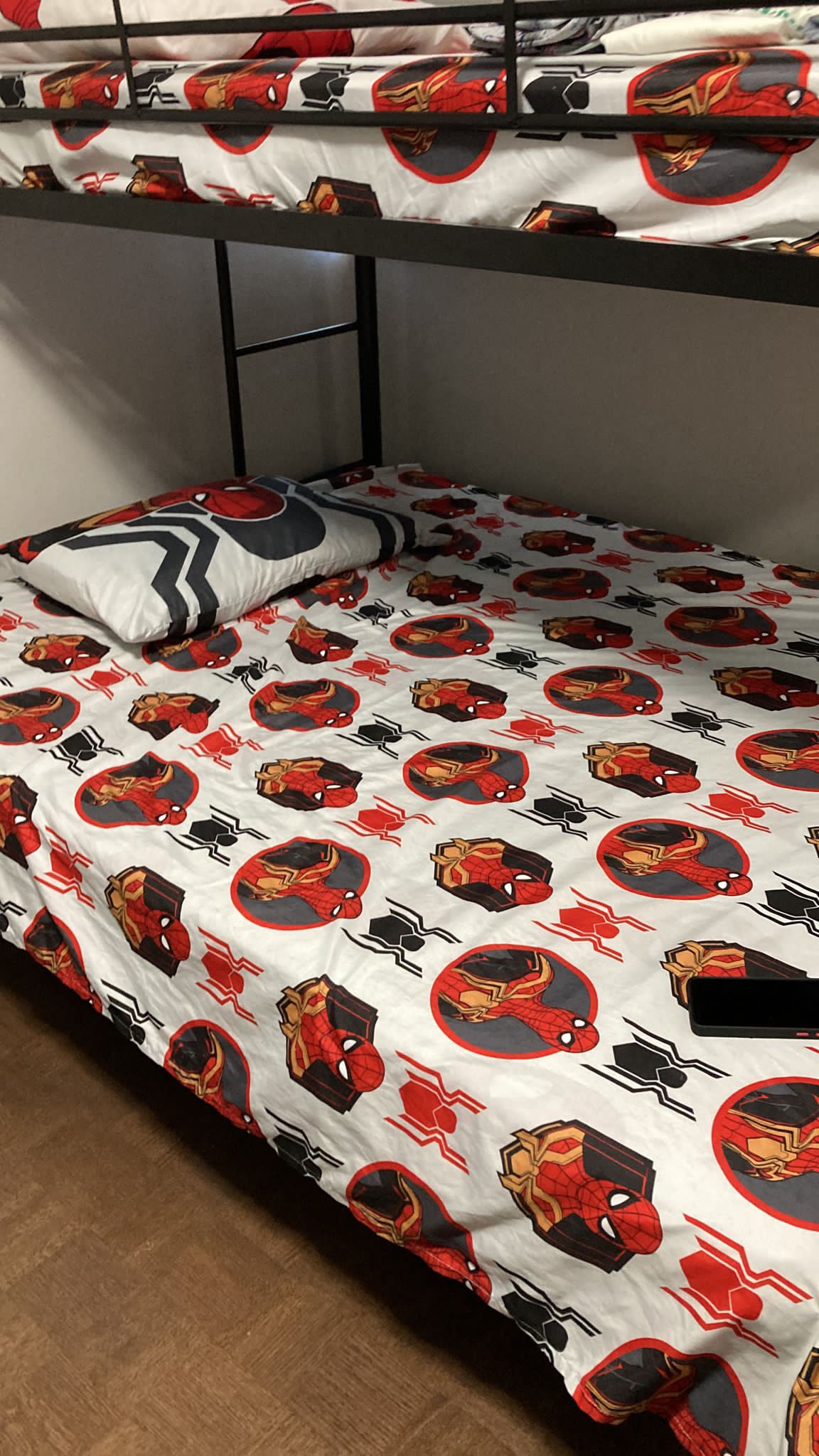 Bunk bed for sale with mattress image indicator(2)