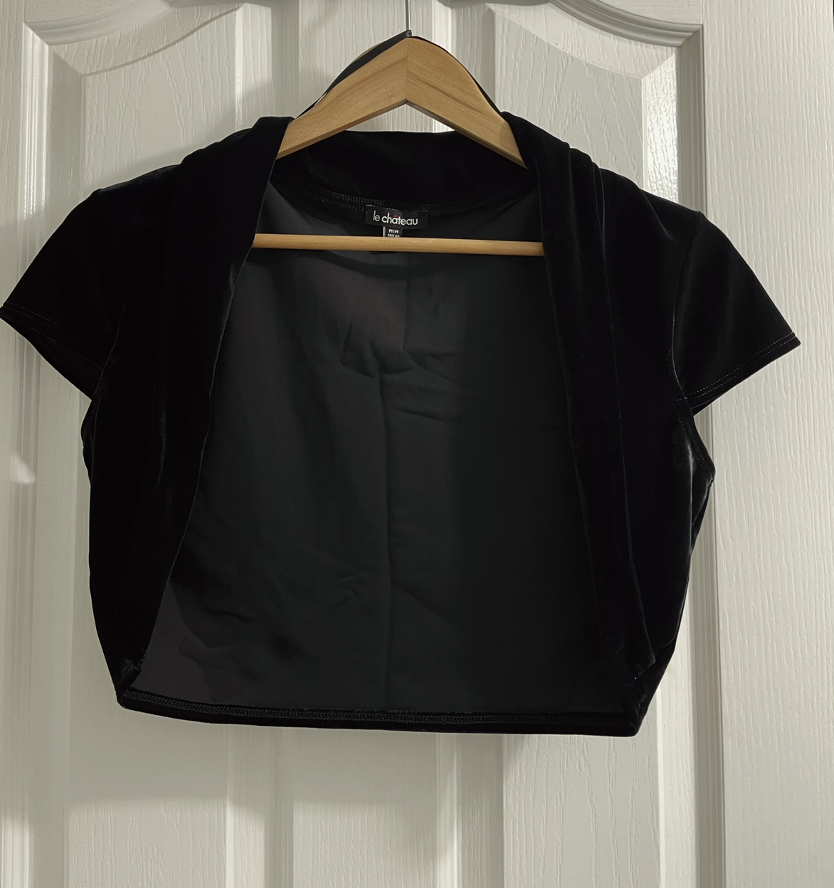 Le Chateau Black Velvet Bolero image indicator(2)