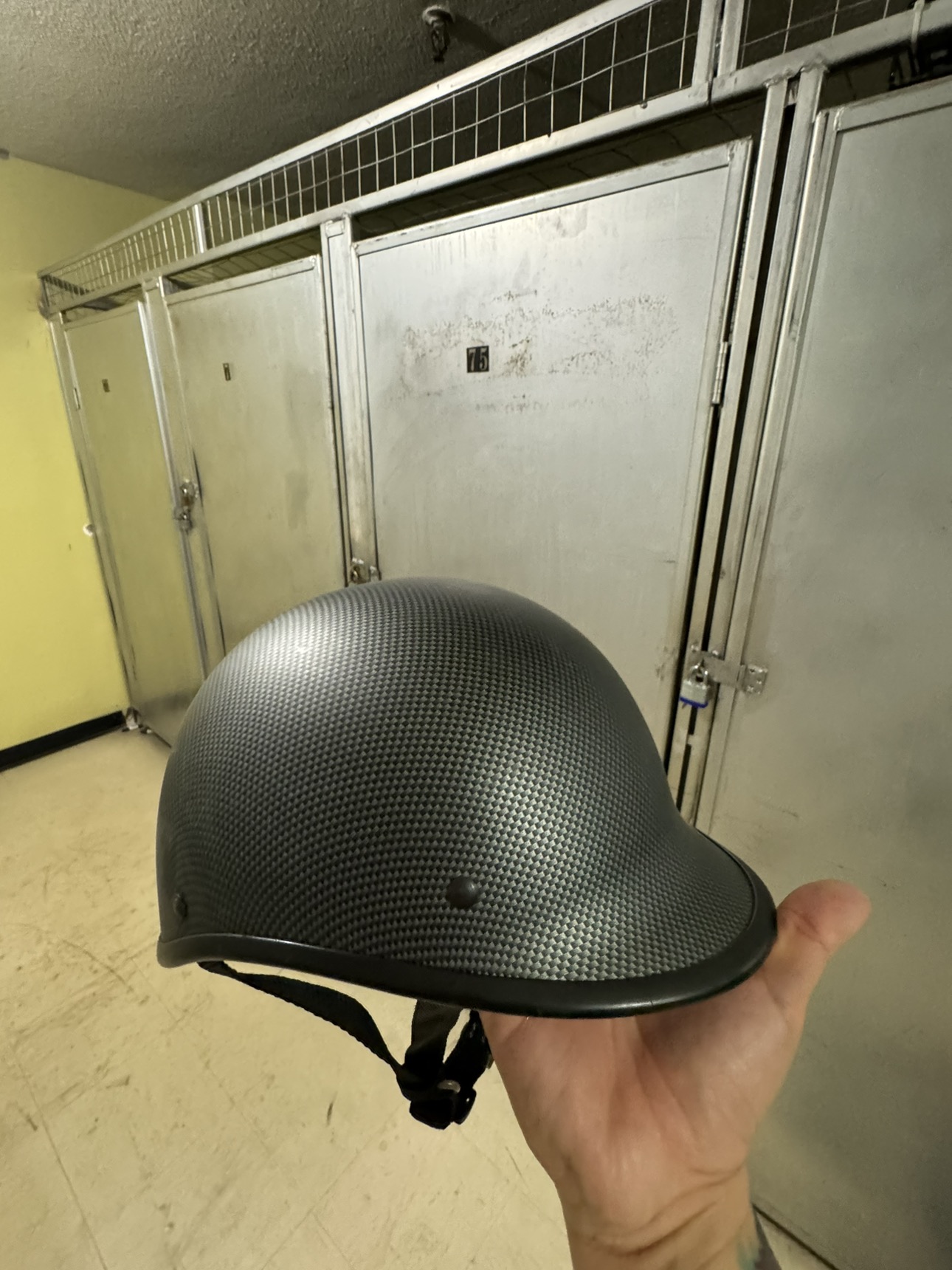 Used Helmet thumbnail