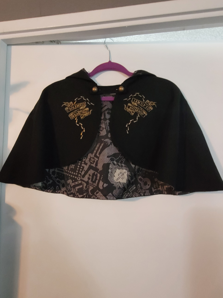 Last Chance - Harry Potter Coat with Hooded Cape image indicator(7)