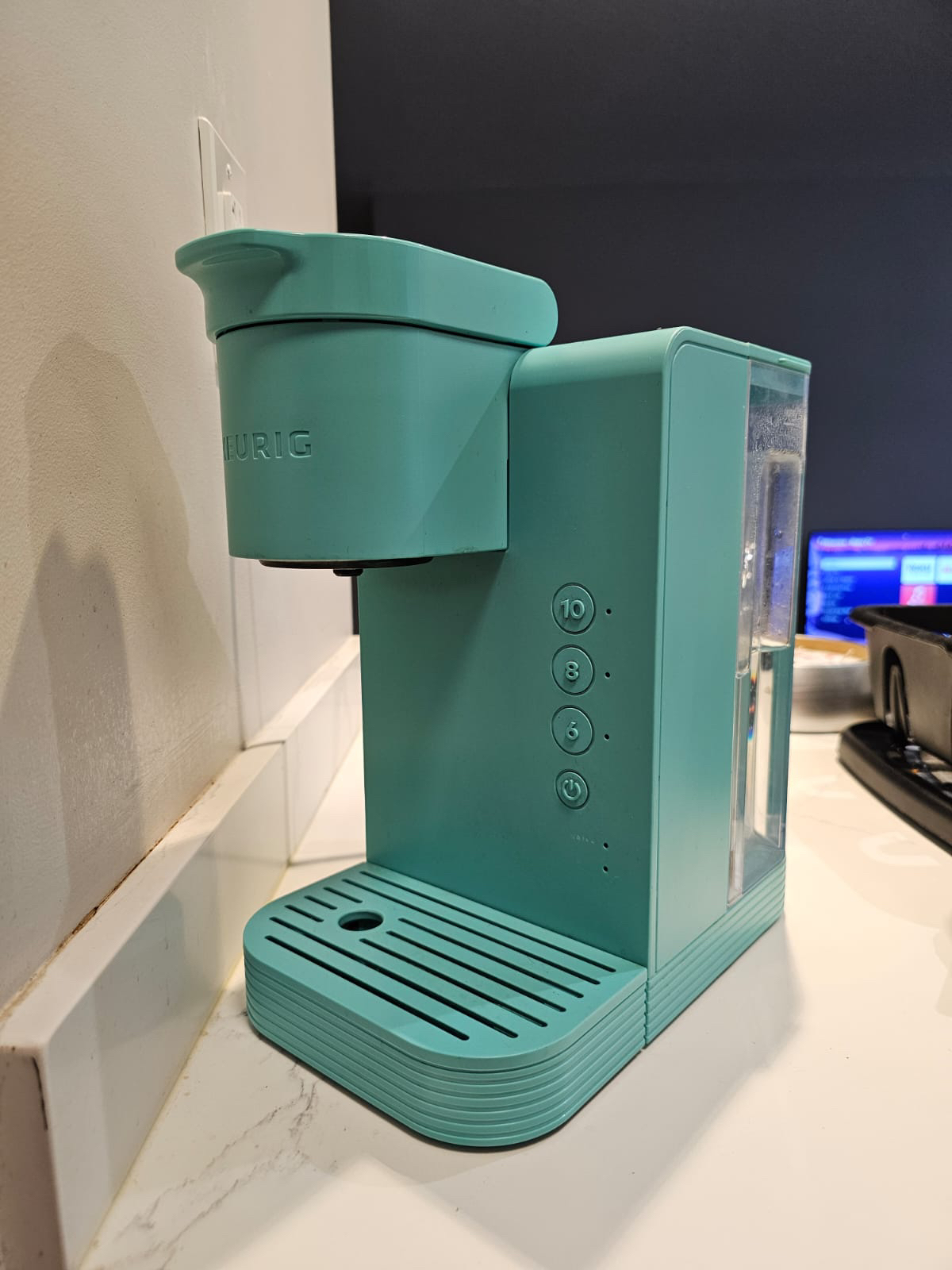 Keurig coffee maler - photo 2