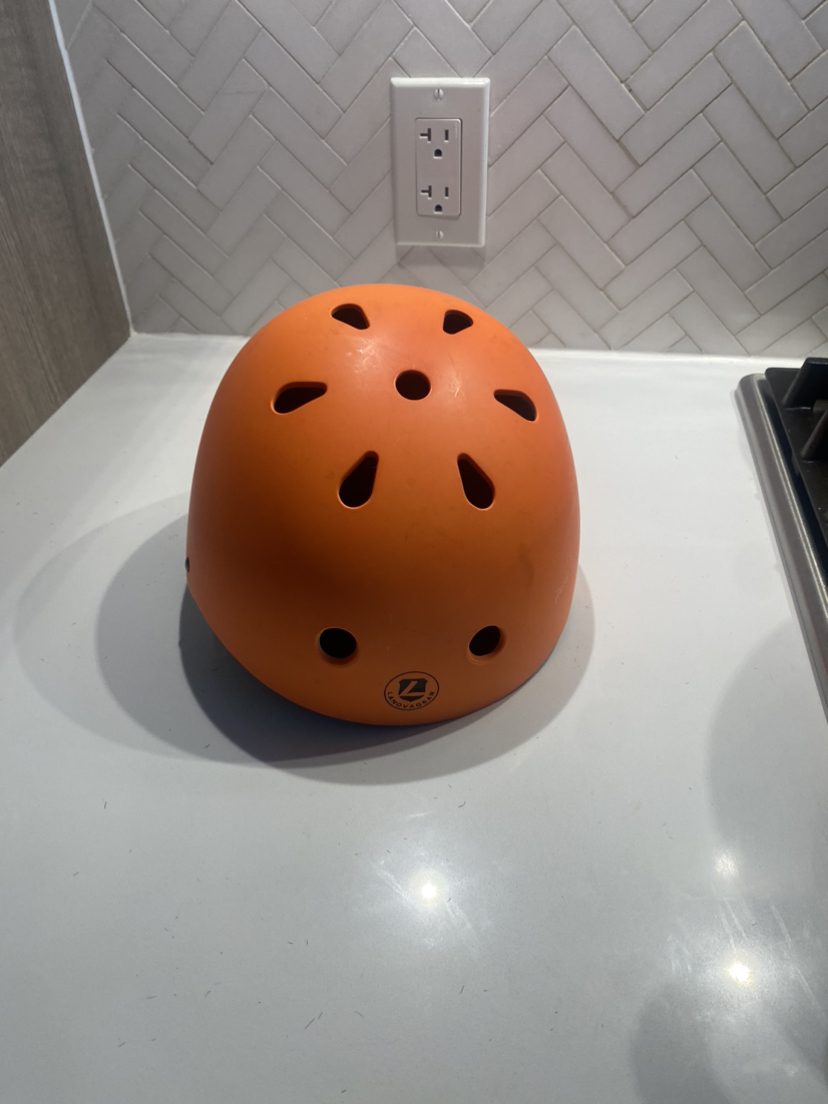 Free Helmet (S) thumbnail
