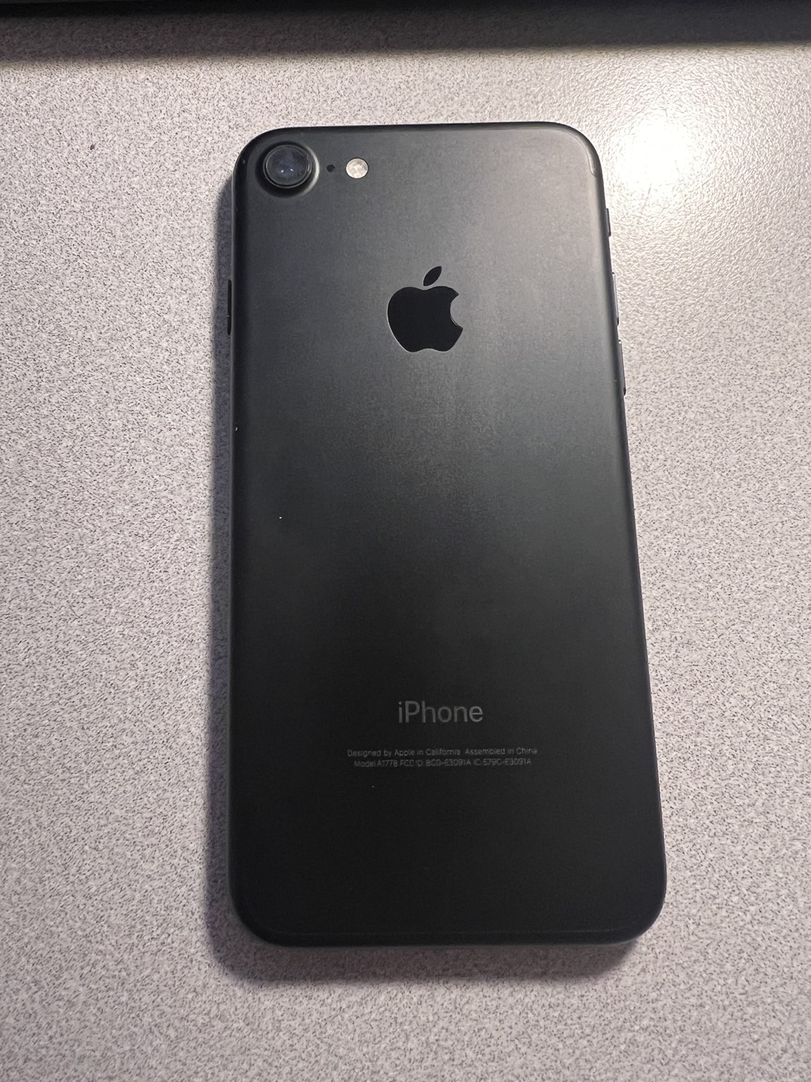 iPhone 7 unlocked #SellingSpree - photo 2