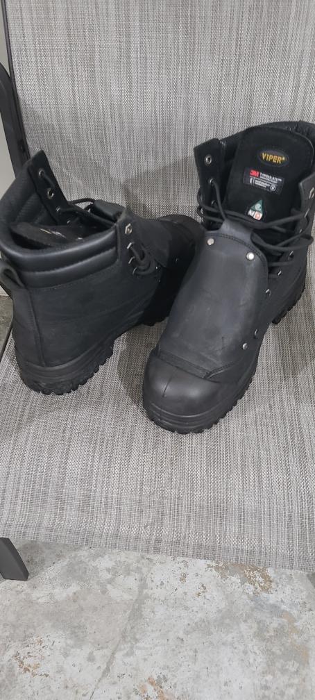 Safety Shoes Size 11 With Box image indicator(3)