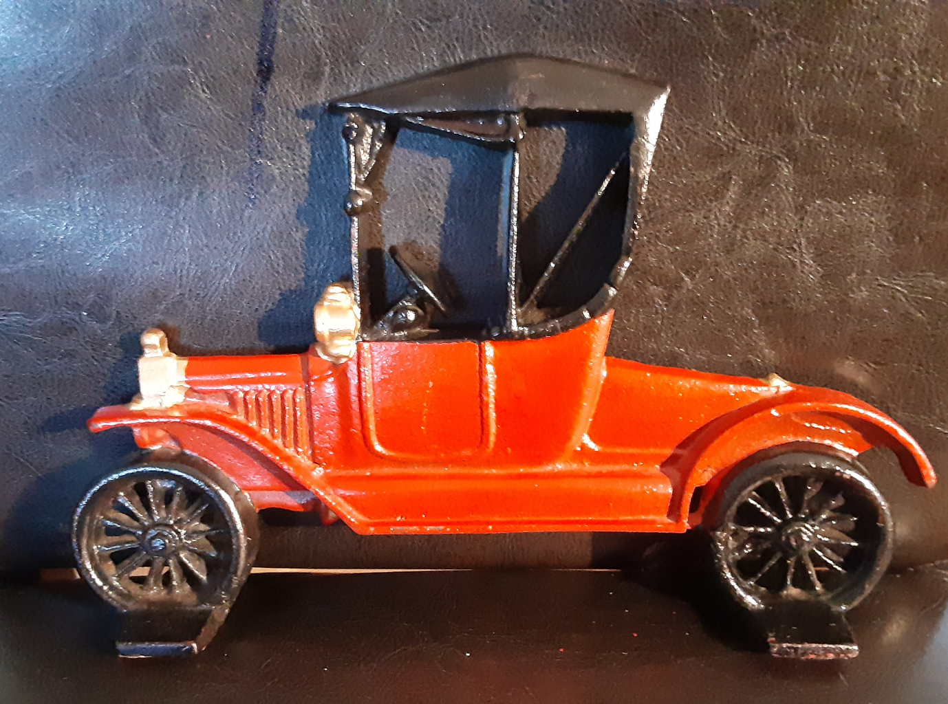 Antique Cast Iron Model T Ford Door Stopper image indicator(5)