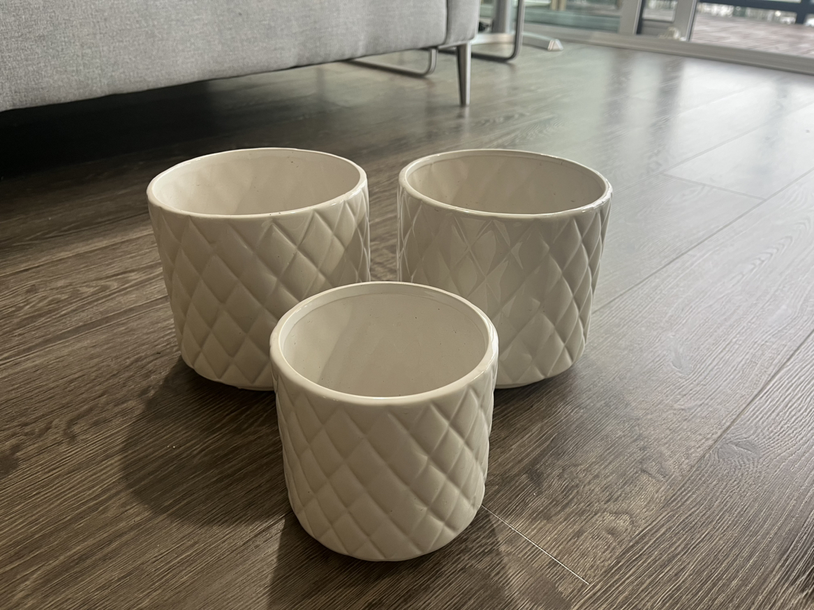 Ceramic flower pots thumbnail