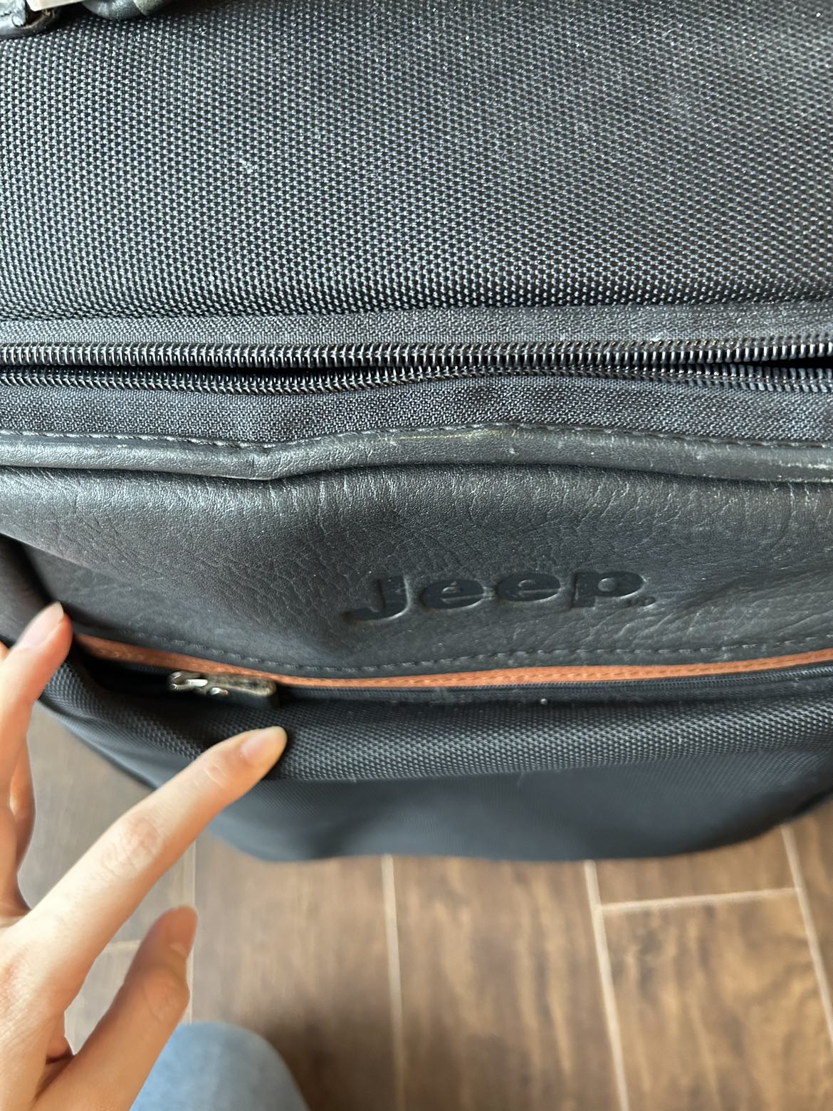 Jeep travel luggage - photo 3