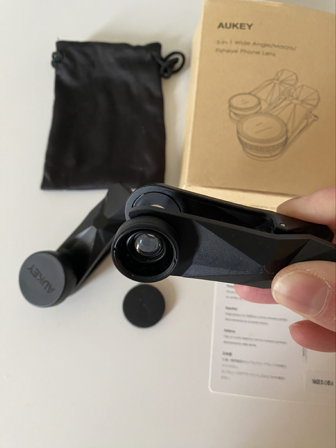 Aukey clip-on lens image indicator(2)