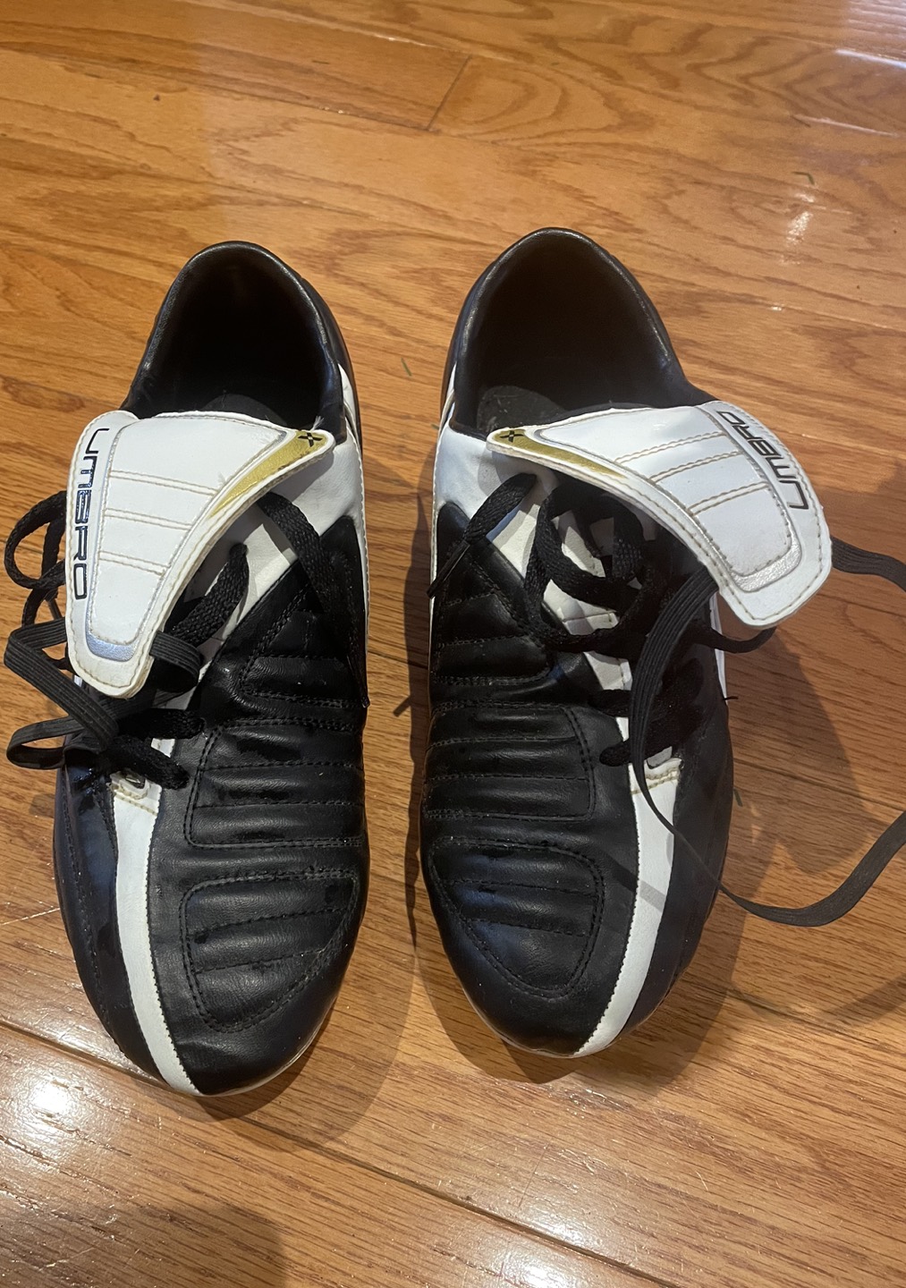 Men’s Umbro Soccer shoes - photo 2
