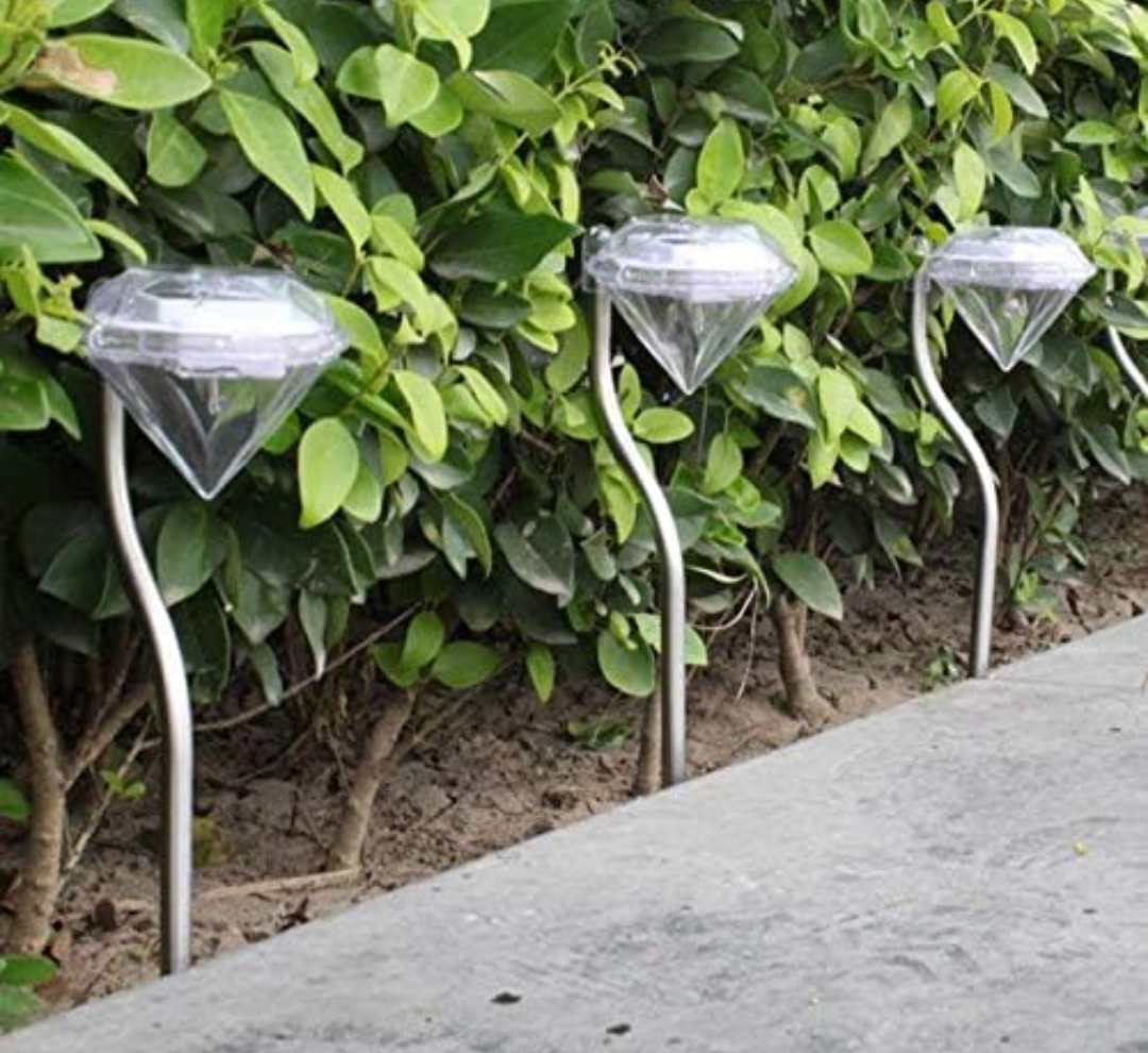FOUR PIECES WATERPROOF SOLAR OUTDOOR LAMPS