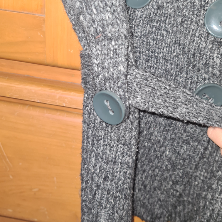 Knitted cardigan for Winter 🎁 image indicator(4)
