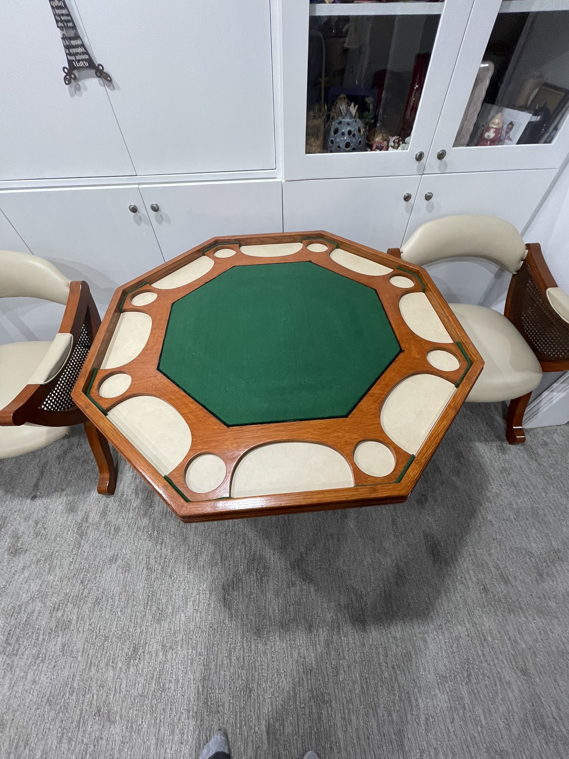 Table with chairs - photo 4
