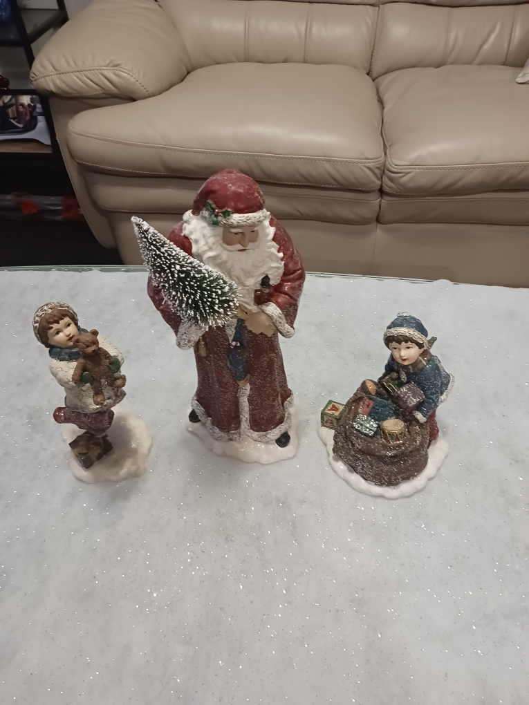 Santa and Children thumbnail