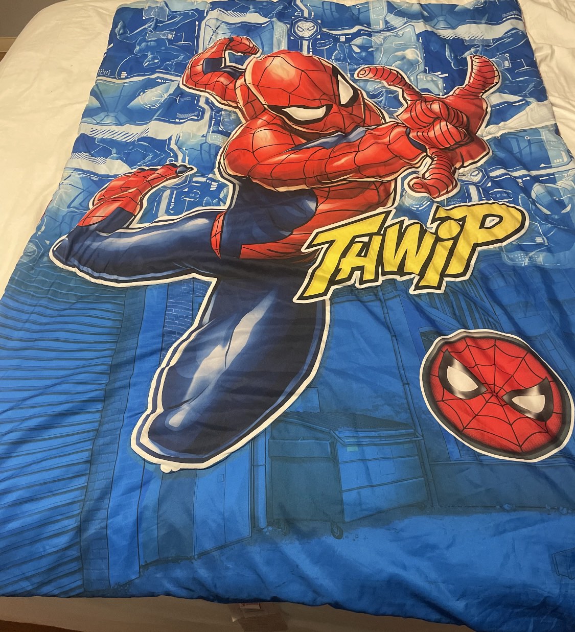 Bed twin Spider Man image indicator(2)