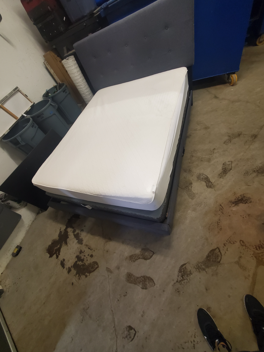 full size bed - photo 3