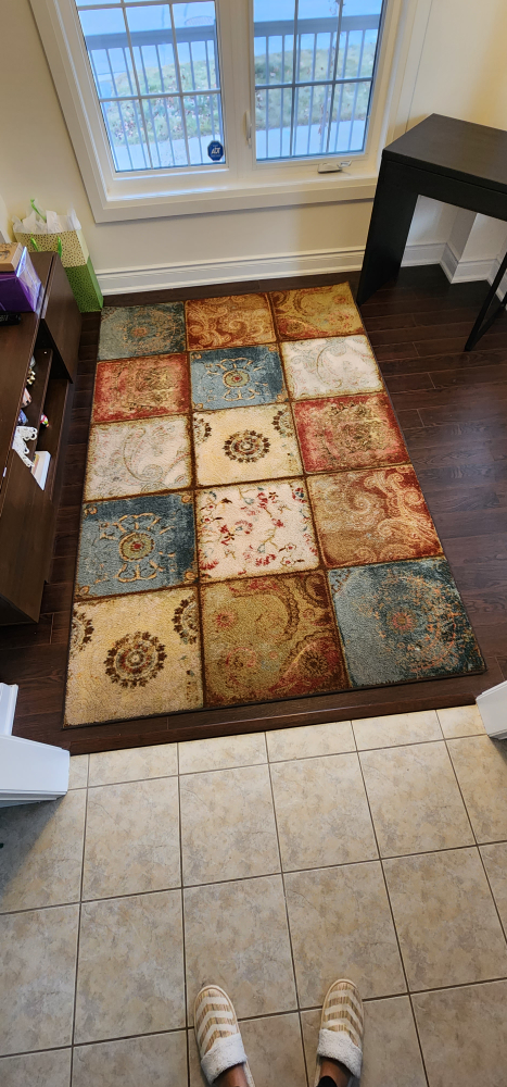 Area rug